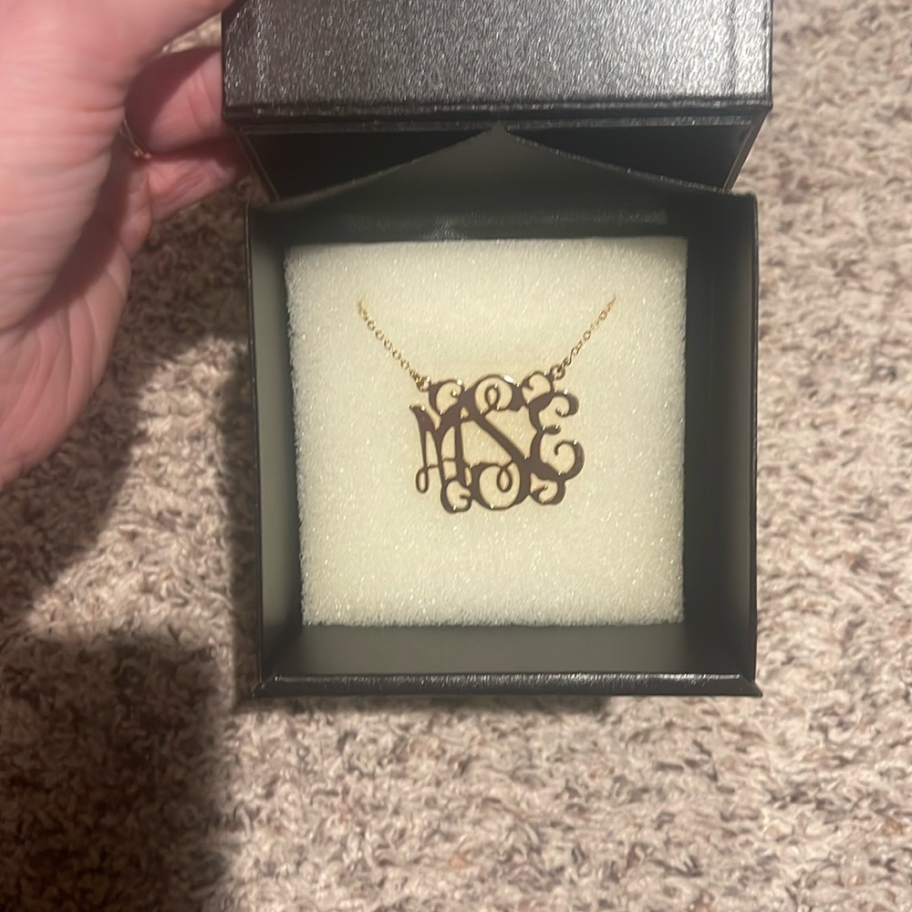 Monogram necklace MSE